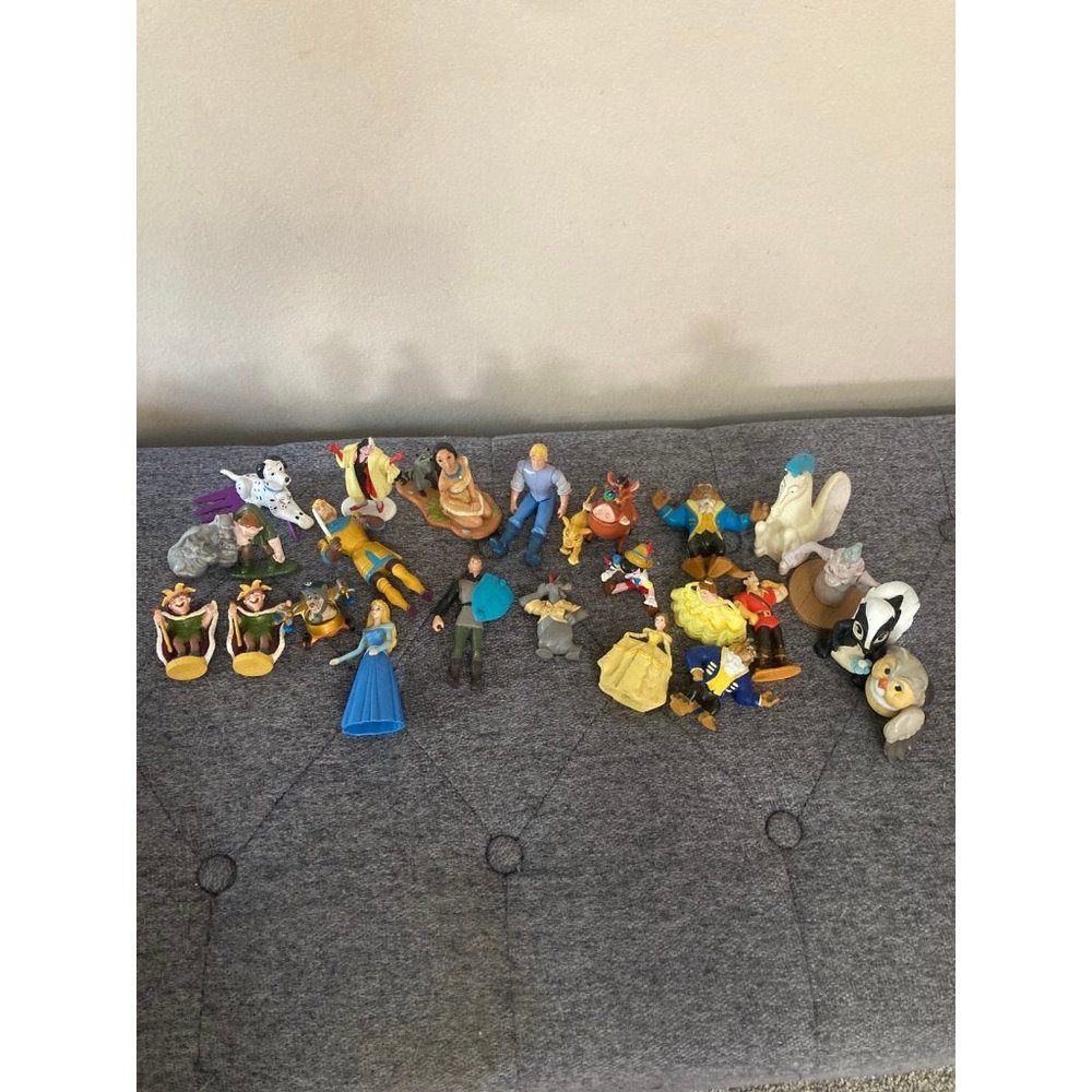 lot of 90s McDonald’s‎ Disney toys
